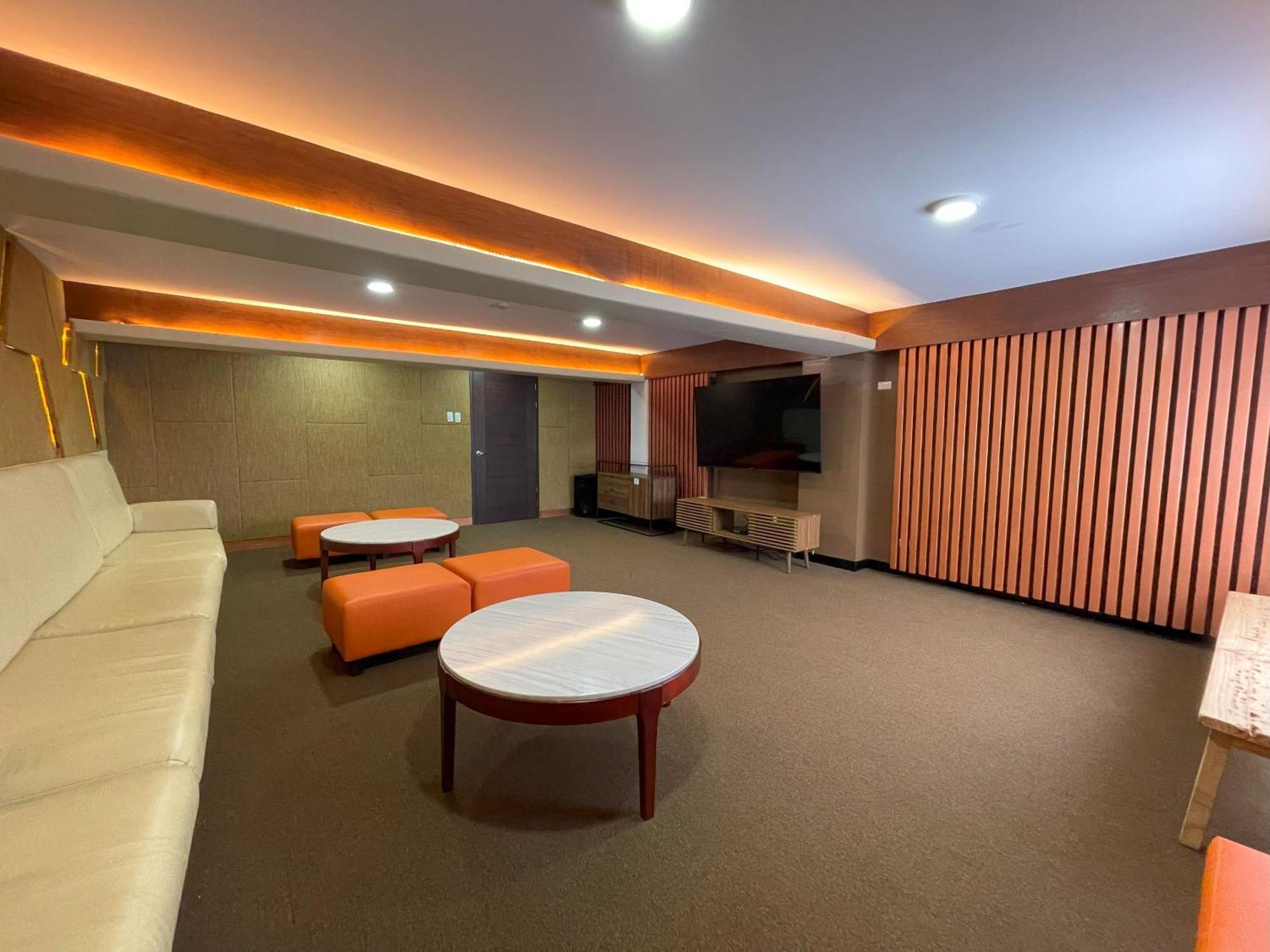 Mist Mountain Resort Powered By Cocotel Себу Экстерьер фото