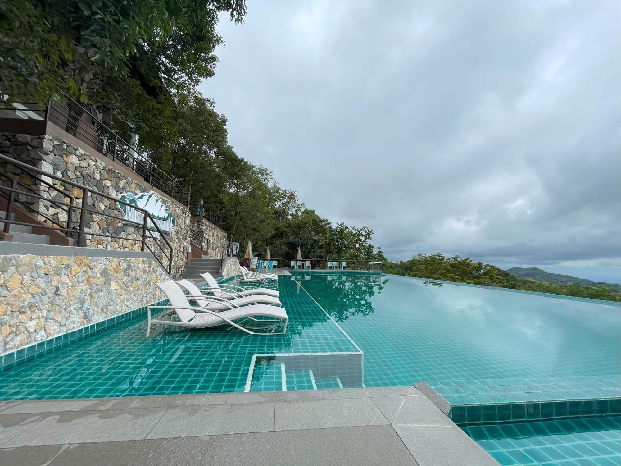 Mist Mountain Resort Powered By Cocotel Себу Экстерьер фото